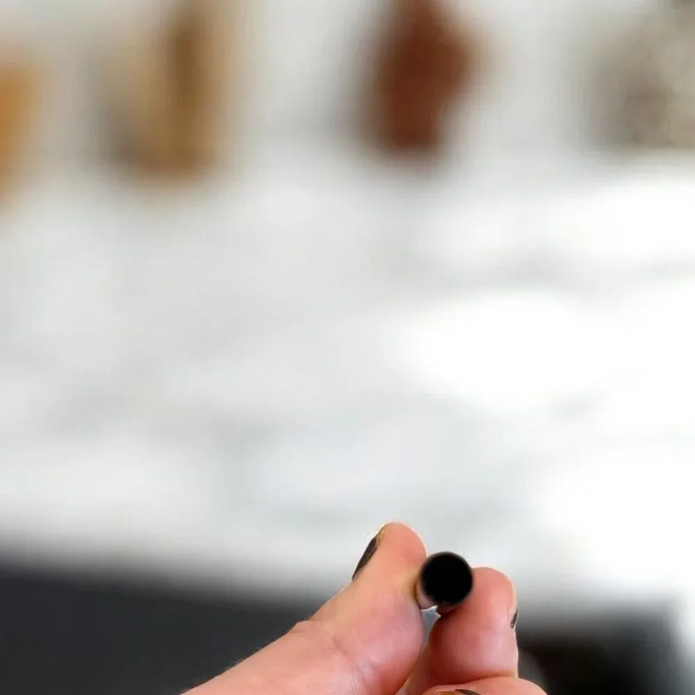 It Cosmetics NEW Superhero No-Tug Retractable Eyeliner